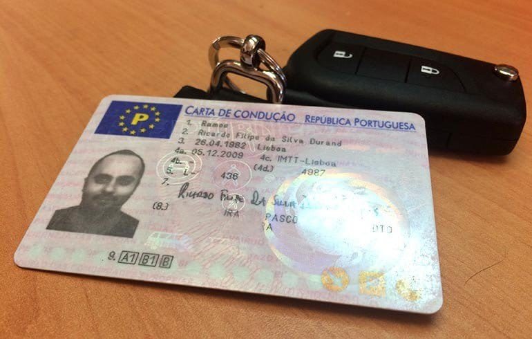 Compre uma carta de condução portuguesa
